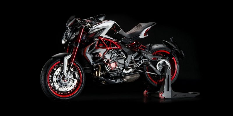 MV AGUSTA ブルターレ800 ドラッグスター