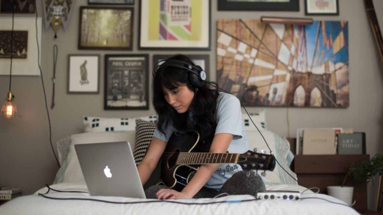 Akgの新型ヘッドホン K52とk72 K92の違いや音質 Underpowermotors